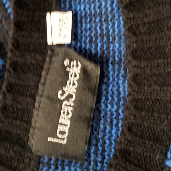 LAUREN STEELE sweater.   #3623 - Picture 6 of 6